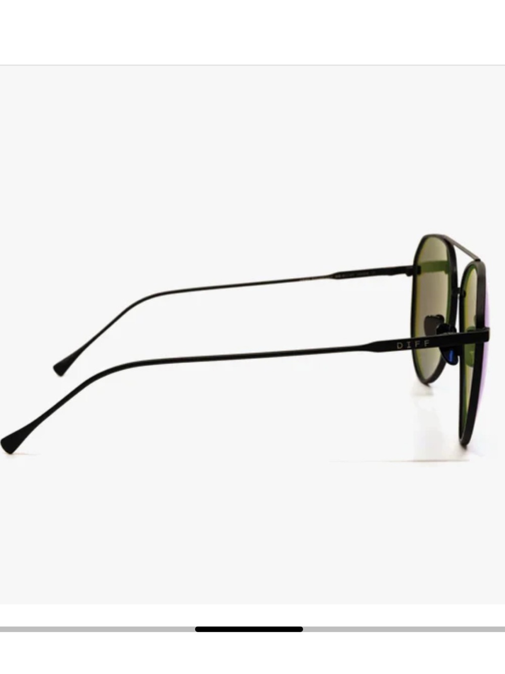 Diff AVIATOR IN MATTE BLACK WITH BLUE MIRROR POLARIZED LENS - Picture 4 of 14